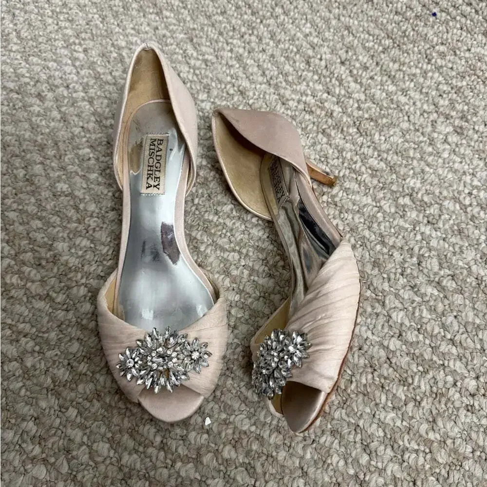 Badgley Mischka shoes Peep toe pink size 6
